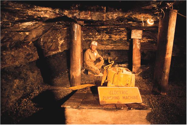 coalmine.jpg (91843 bytes)