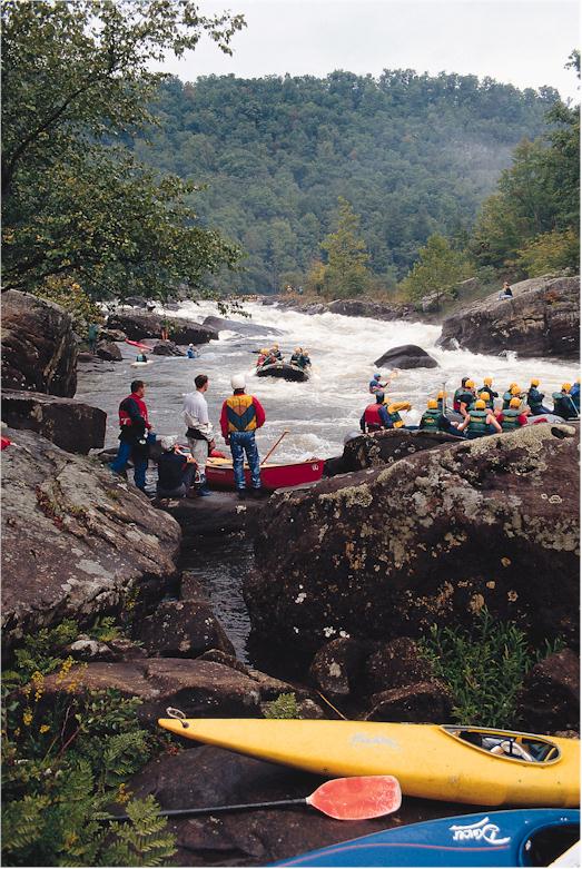 kayak.jpg (42471 bytes)